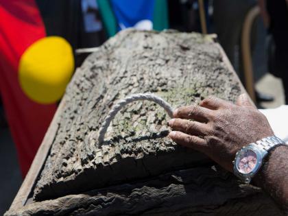 Mungo Man returns to Country. Photo courtesy of the National Museum of Australia.