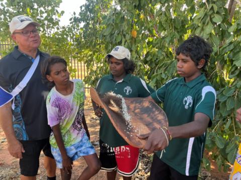 Emama Nguda Aboriginal Corporation. Students participating in cultural activities as part of the Boab Street Program.